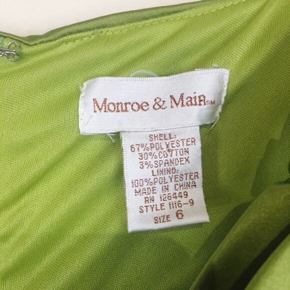 Monroe & Main | Green Stretch Satin Dress - Picture 4 of 5